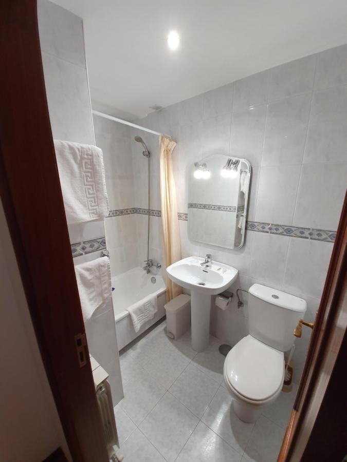 Hostal Giadas Santiago de Compostela Exterior photo