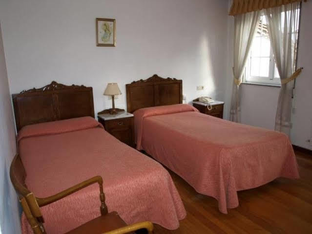 Hostal Giadas Santiago de Compostela Exterior photo